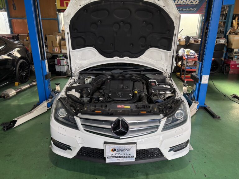 ベンツ　W204 水漏れ修理！！