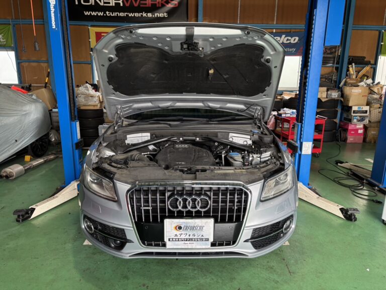 アウディ　Q5 水漏れ、足回り異音！！